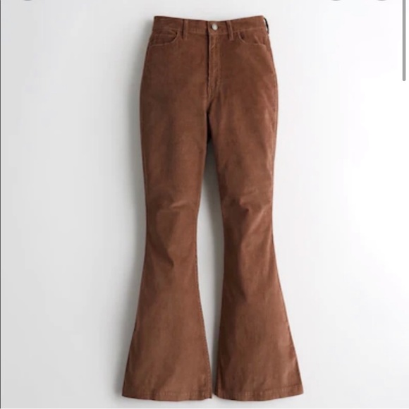 NWT Hollister Ultra High-Rise Corduroy Flare Pants, 3 Regular/26 Waist, brown - Picture 3 of 4